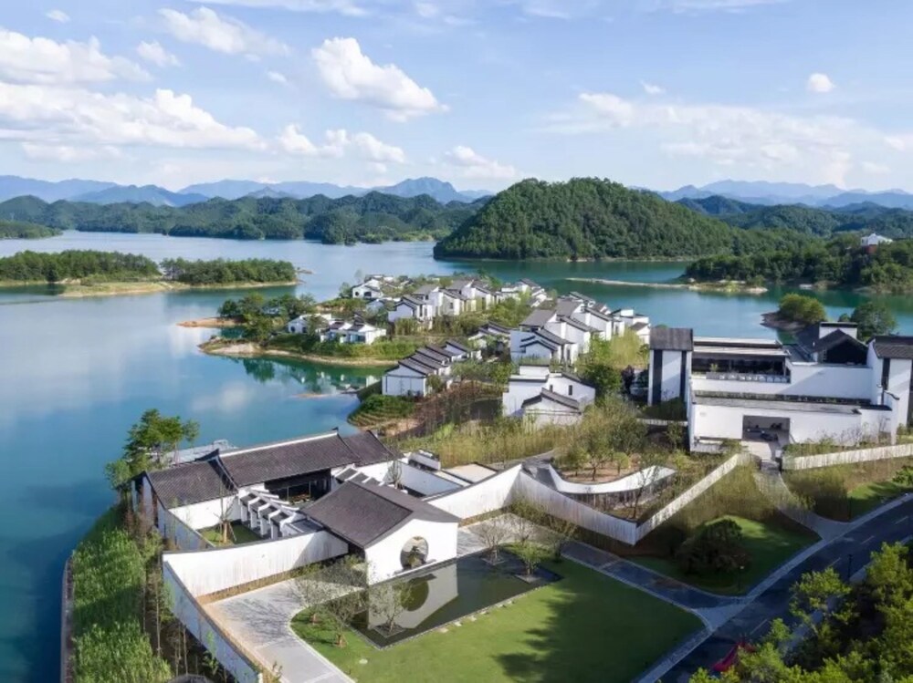 Ahn Lan Qiandaohu in Hangzhou, People's Republic of China