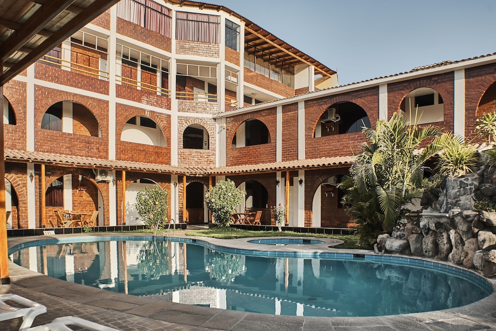 Bris Hotel in Nazca, Peru