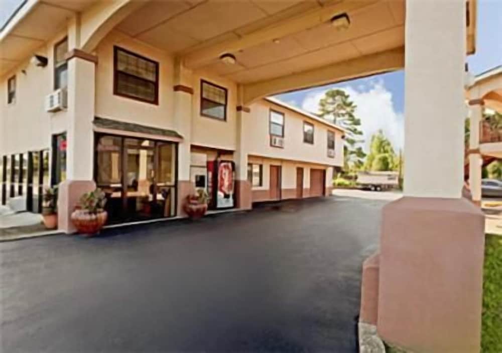 Apple Tree Inn Tyler Lindale - photo 27