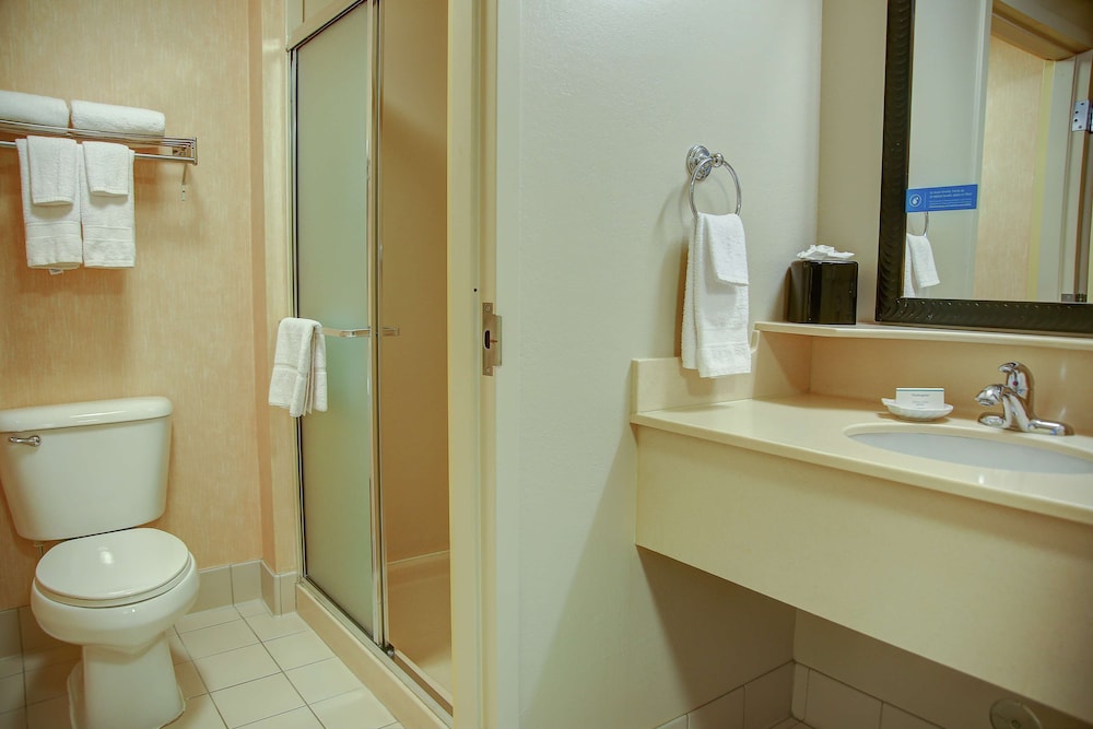 Hampton Inn Cedar City - photo 23