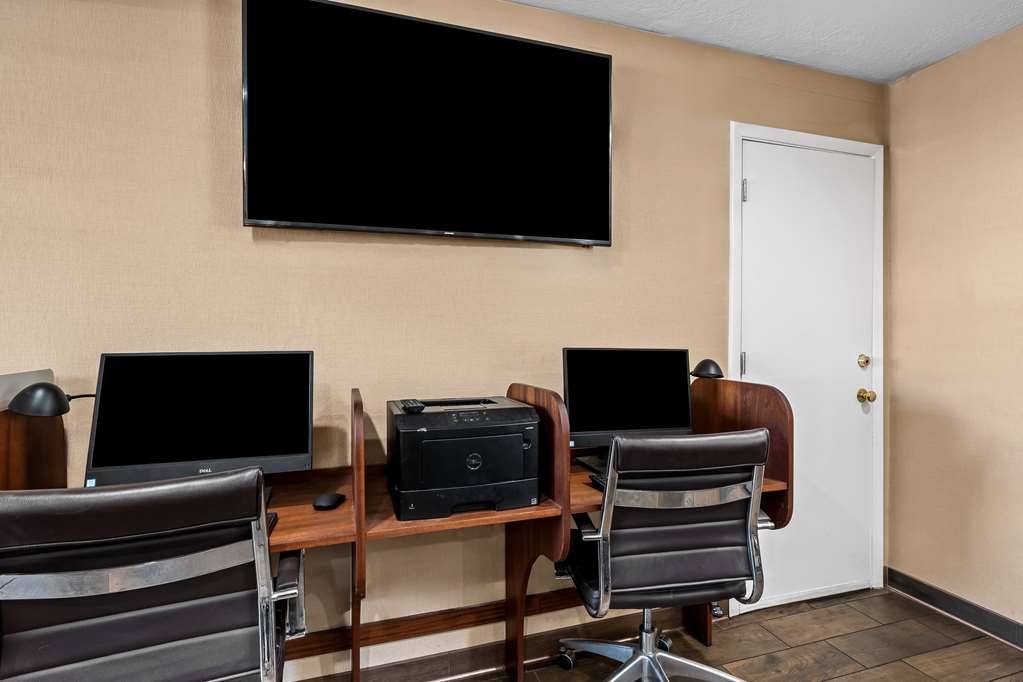 Best Western University Lodge - photo 9