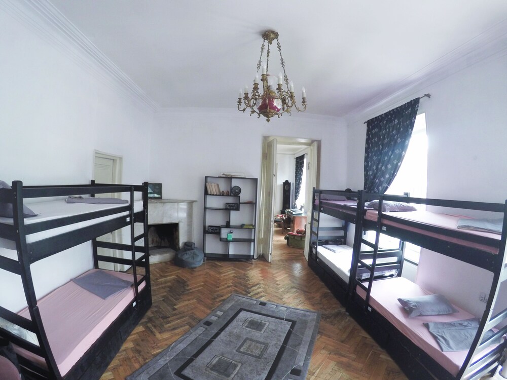 Opera Rooms & Hostel Tbilisi