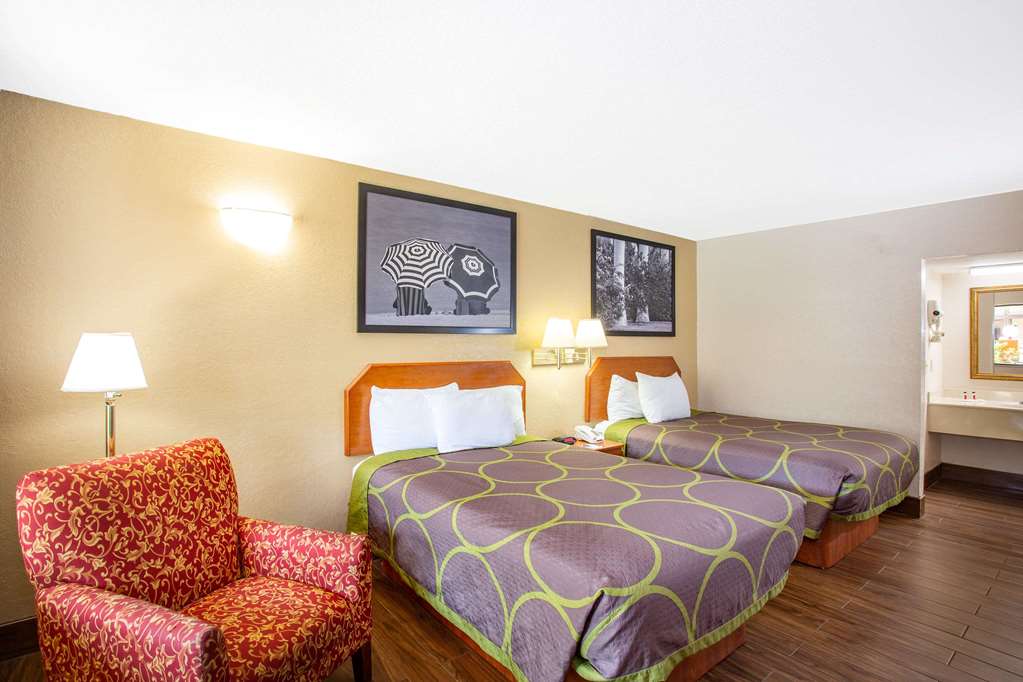 Super 8 by Wyndham North Palm Beach - photo 19
