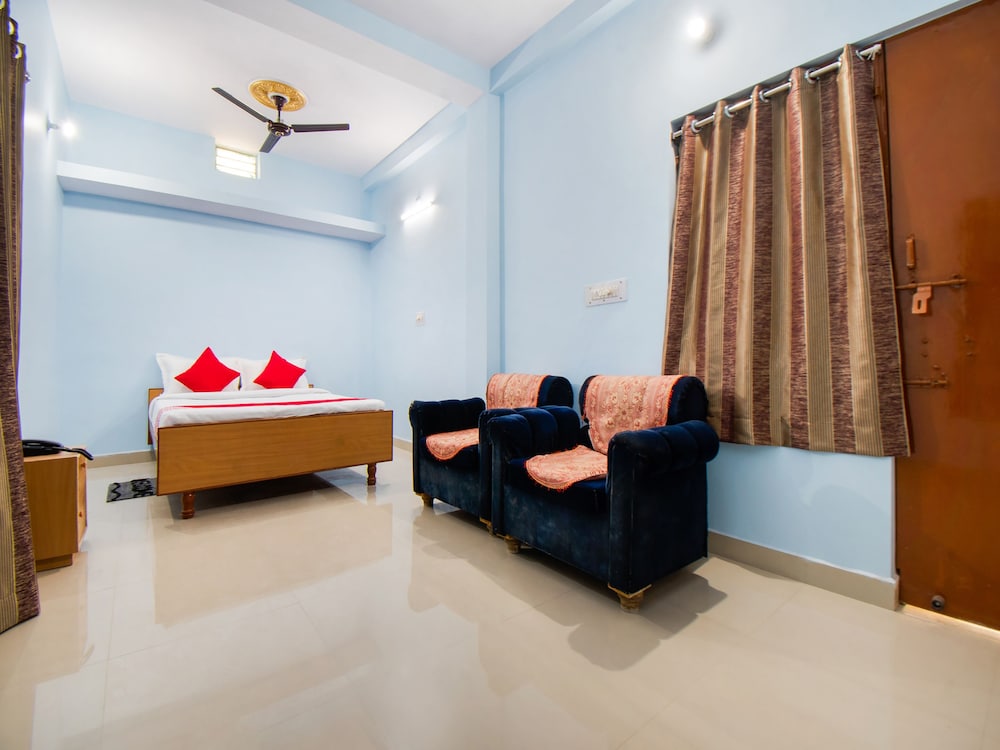 Oyo 28156 Adam S Bridge International Hotel — Patna