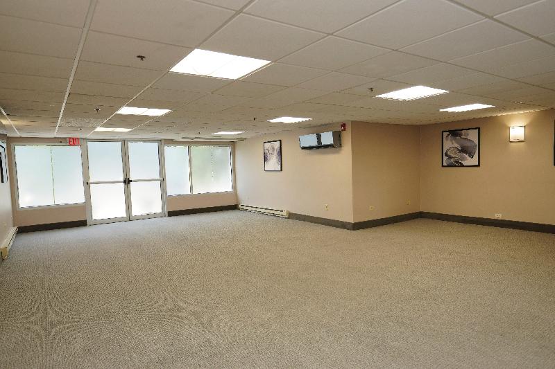 Holiday Inn & Suites Chicago Carol Stream by IHG - photo 53