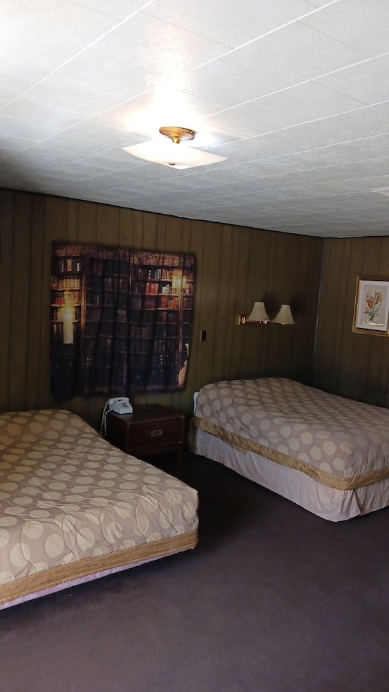 White Pine Motel - photo 14