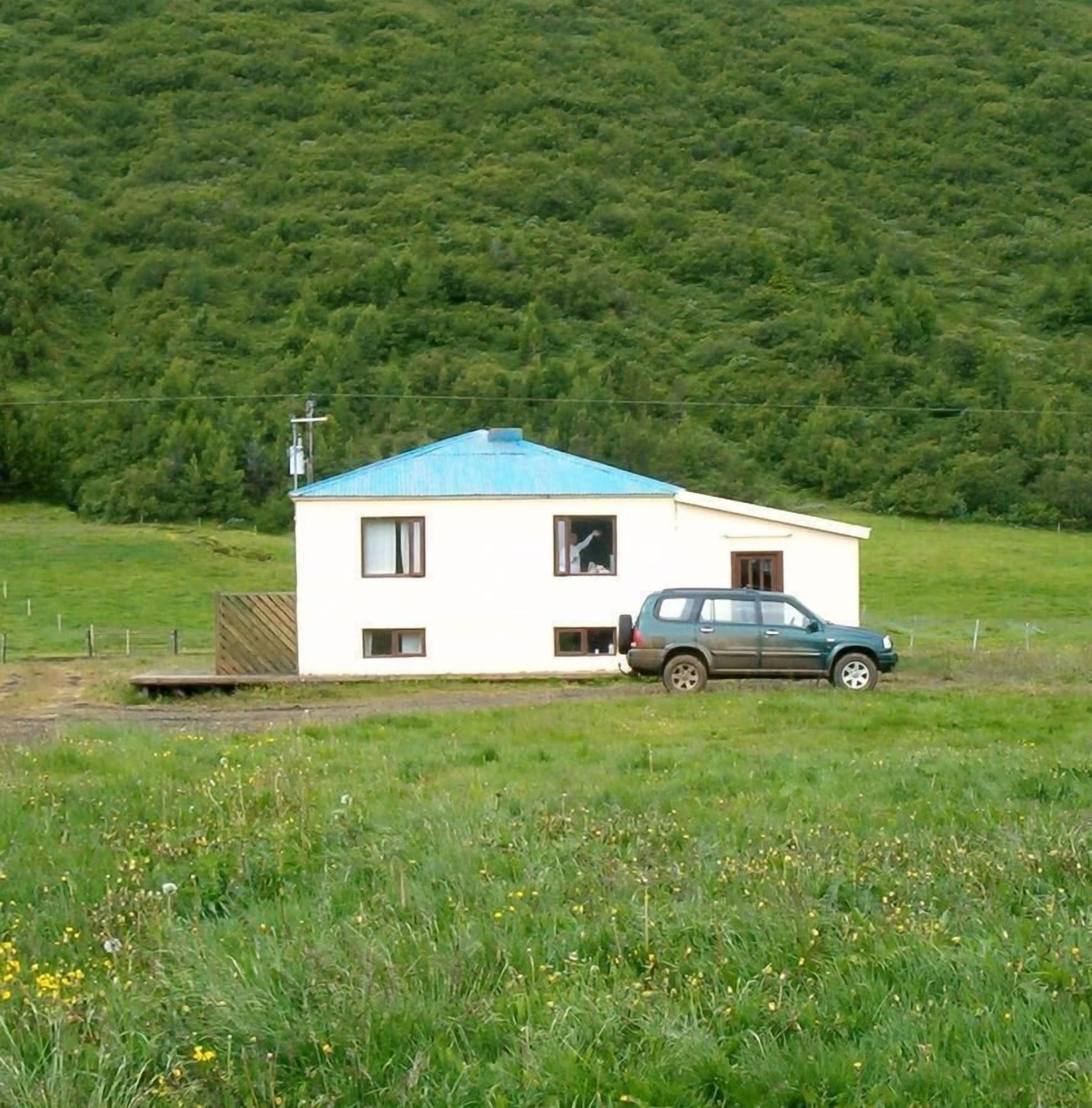 Sandhaugar Guesthouse