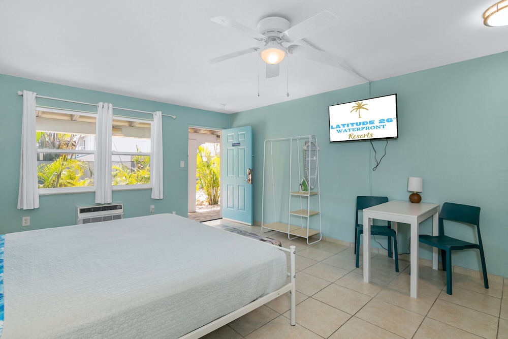 Latitude 26 Waterfront Boutique Resort Fort Myers Beach - photo 26