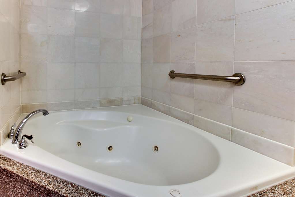Drury Inn & Suites Meridian - photo 51