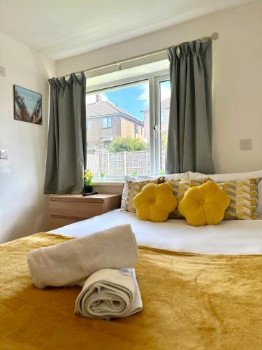 Langdale House Group Stays Contractors & Families Long or Short Stay 5 Rooms 7 Beds 3 bathrooms Kitchen FREE Wi Fi & Parking — 4-Star Luxury Hotel in Derby, United Kingdom