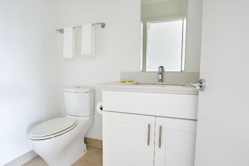 One Baltimore Place by Sonder - photo 33