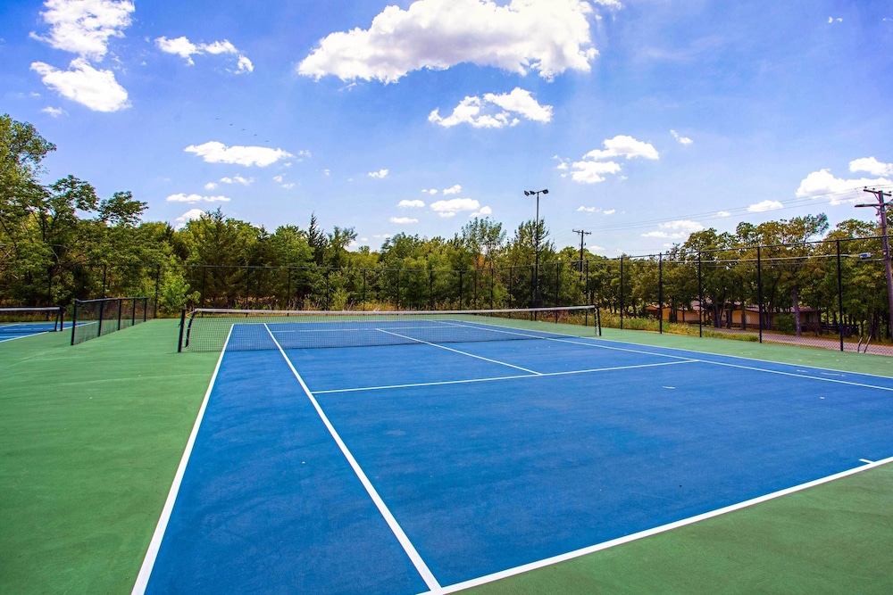 Texoma Lakefront in Tanglewood Golf Resort - photo 16