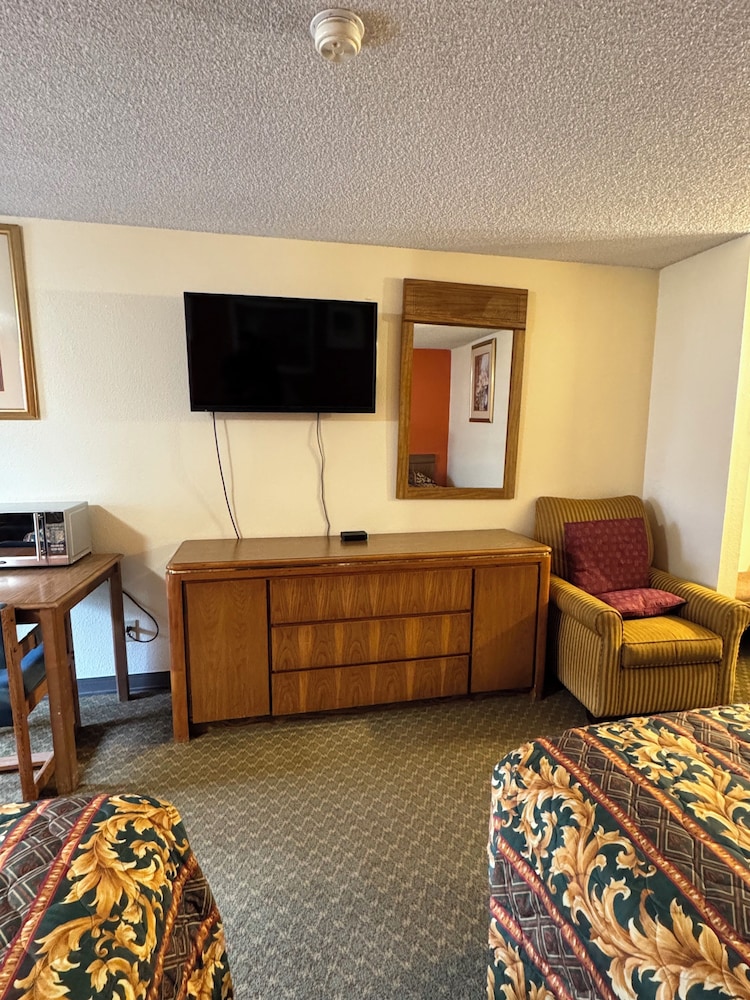 Federal Way Motel - photo 5