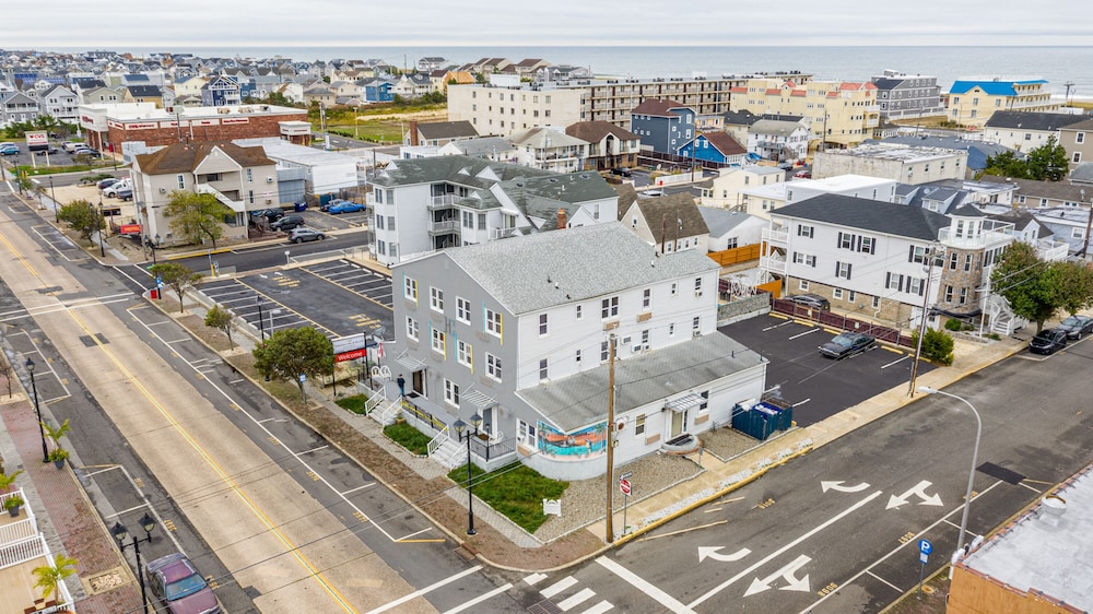 Hammock Inn & Suites North Beach Hotel - photo 29