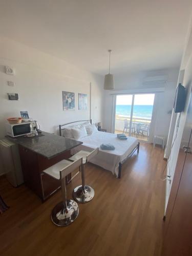 Alex Beach Apartment 33