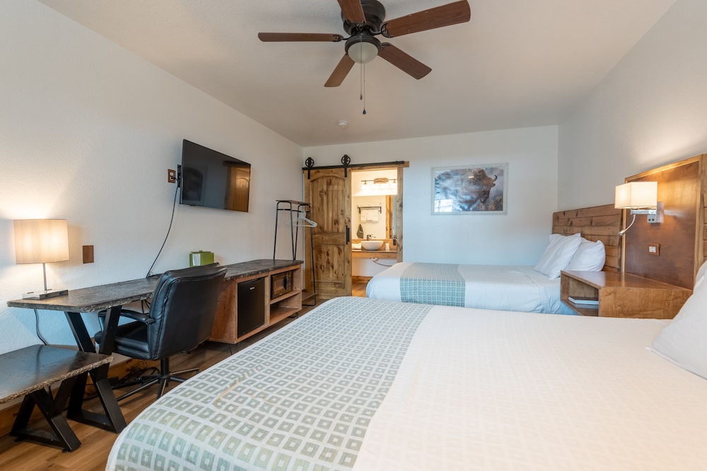 Americas Best Value Inn By The River Hot Springs - photo 5