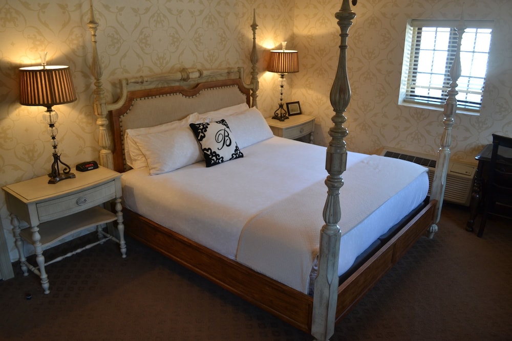 The Beaumont Inn - photo 31