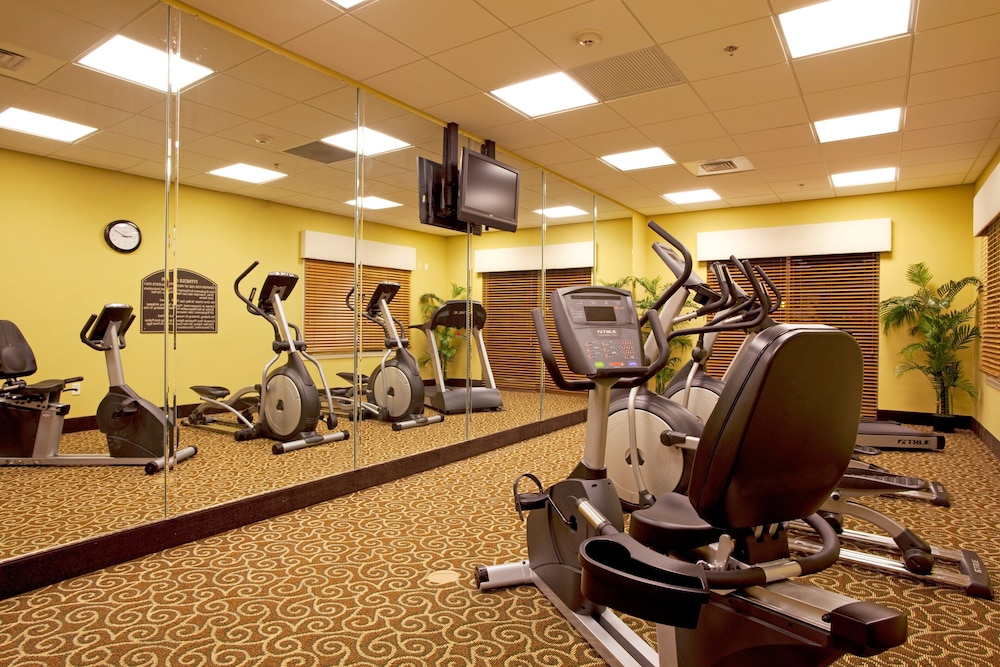 Holiday Inn Express & Suites Chaffee Jacksonville West by IHG - photo 19