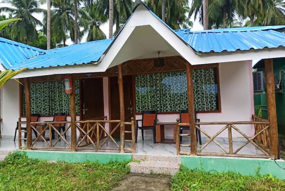 Honey Moon Beach Resort in Port Blair, India