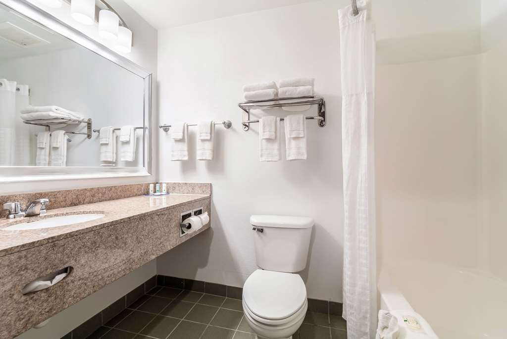 Quality Inn & Suites Augusta I 20 - photo 17