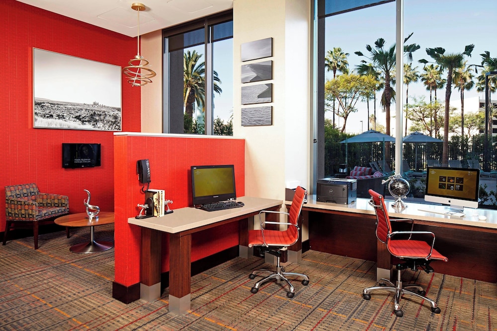 Residence Inn by Marriott Los Angeles LAX Century Boulevard - photo 31