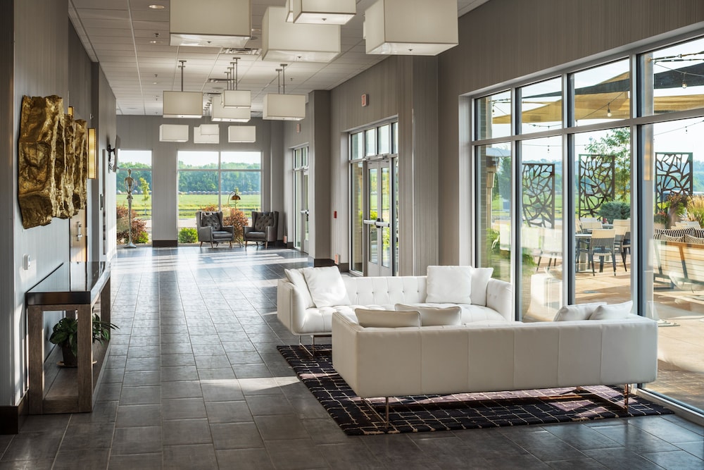 Holiday Inn Express & Suites Sioux City North Event Center by IHG - photo 61