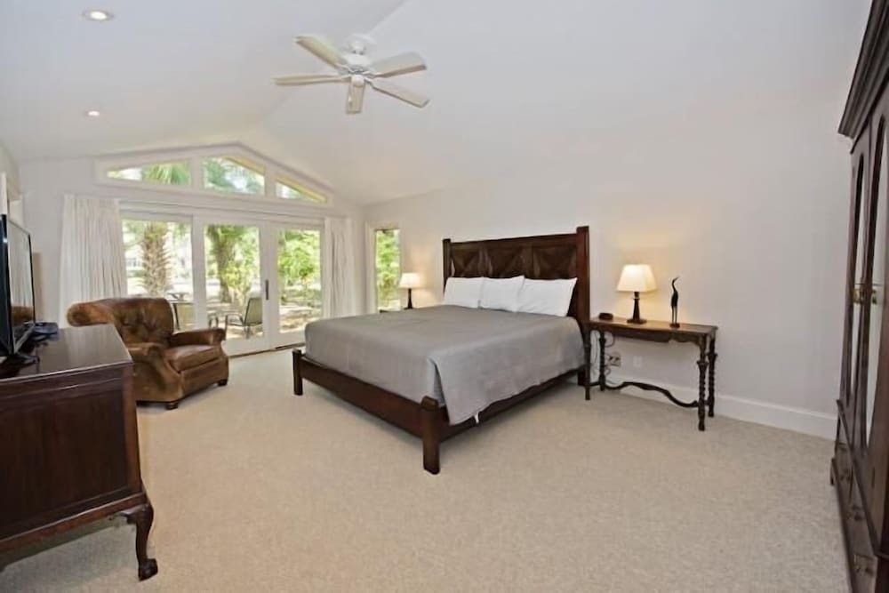 16 Turnberry Lane at The Sea Pines Resort - photo 5