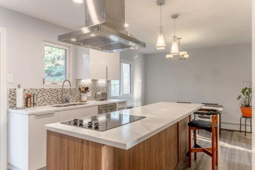 Modern Downtown Stay — hotel in Yellowknife