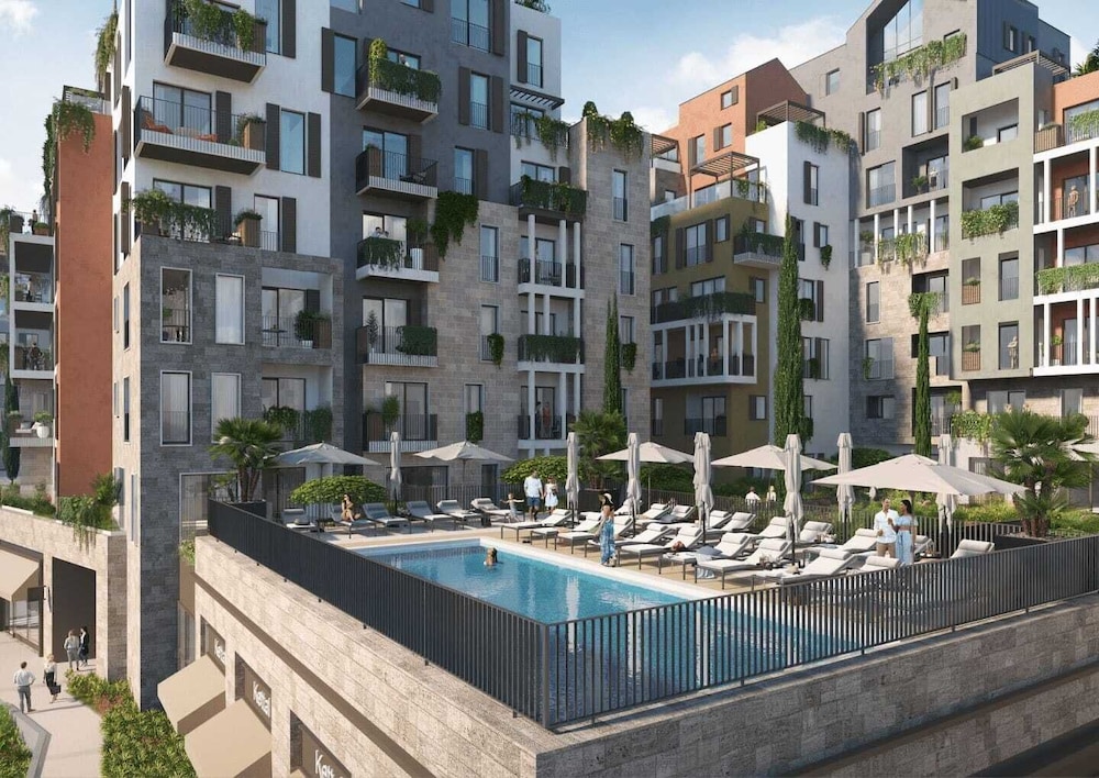 Qumi Porto Suites — 4-Star Luxury Hotel in Tivat, Montenegro