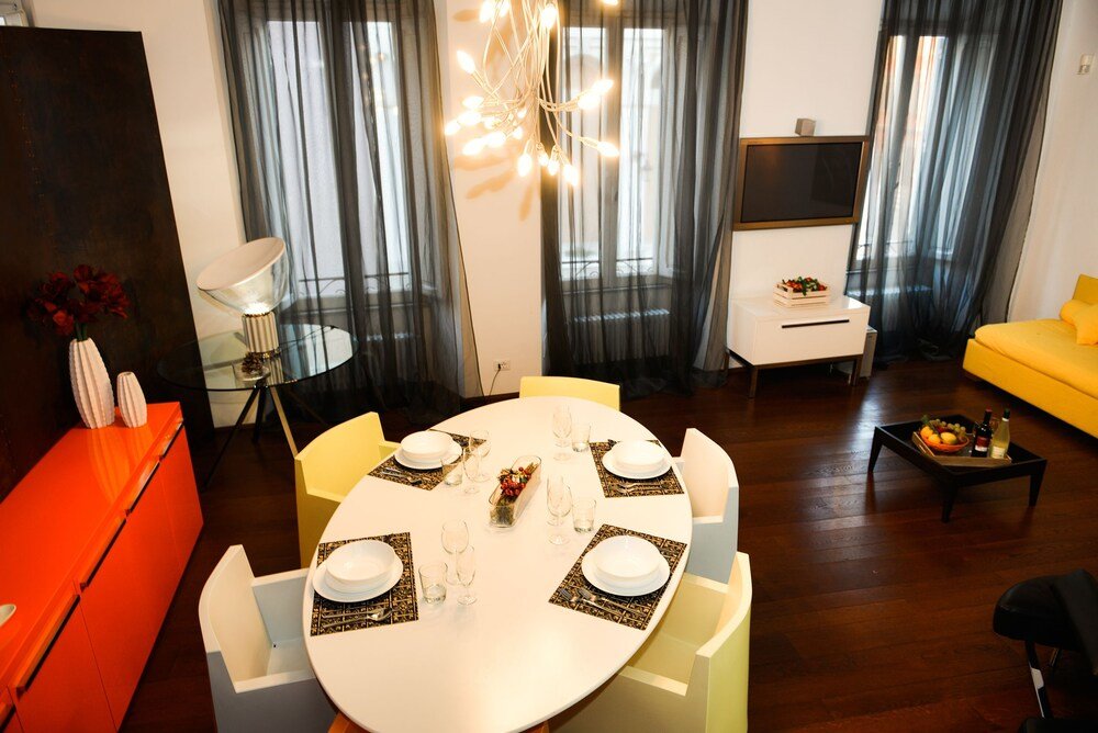Ultra Modern Trevi Fountain Apt in Heart of Rome — 5-Star Luxury Hotel in Rome, Italy