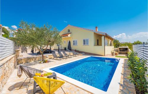 Gorgeous Home In Bilice With Wifi — 4-Star Luxury Hotel in Bilice, Croatia
