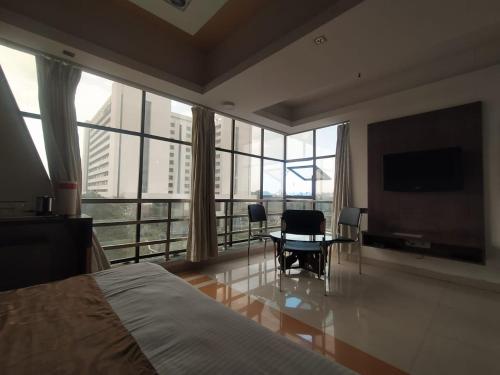 Hotel Grand Suites - last minute hotel in Indore