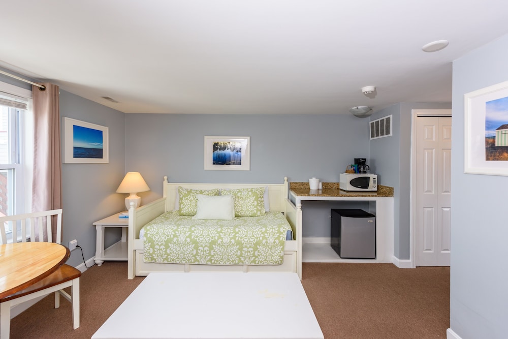 MV Surfside Hotel - photo 27