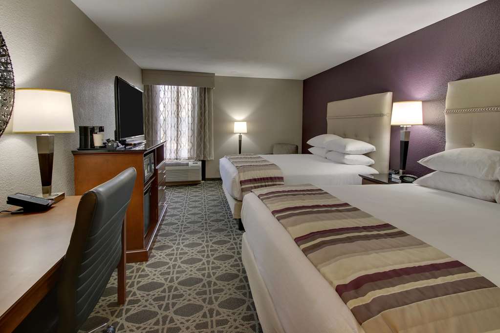 Drury Inn & Suites Poplar Bluff - photo 29