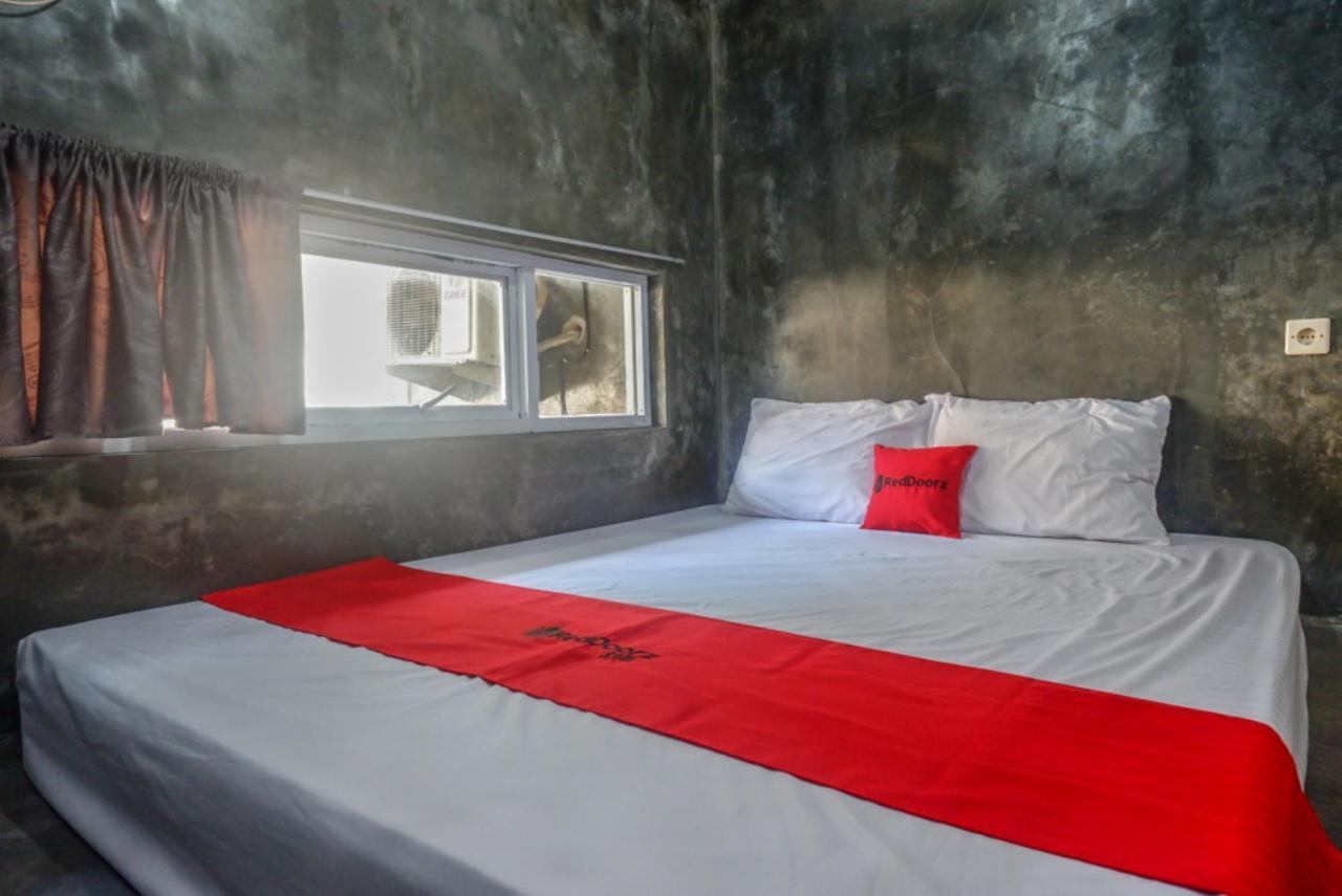 Reddoorz Near Jumbo Mall Sragen — hotel in Sragen