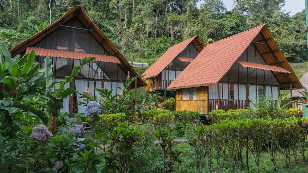 Yacuma Ecolodge - carbon neutral hotel in Tena
