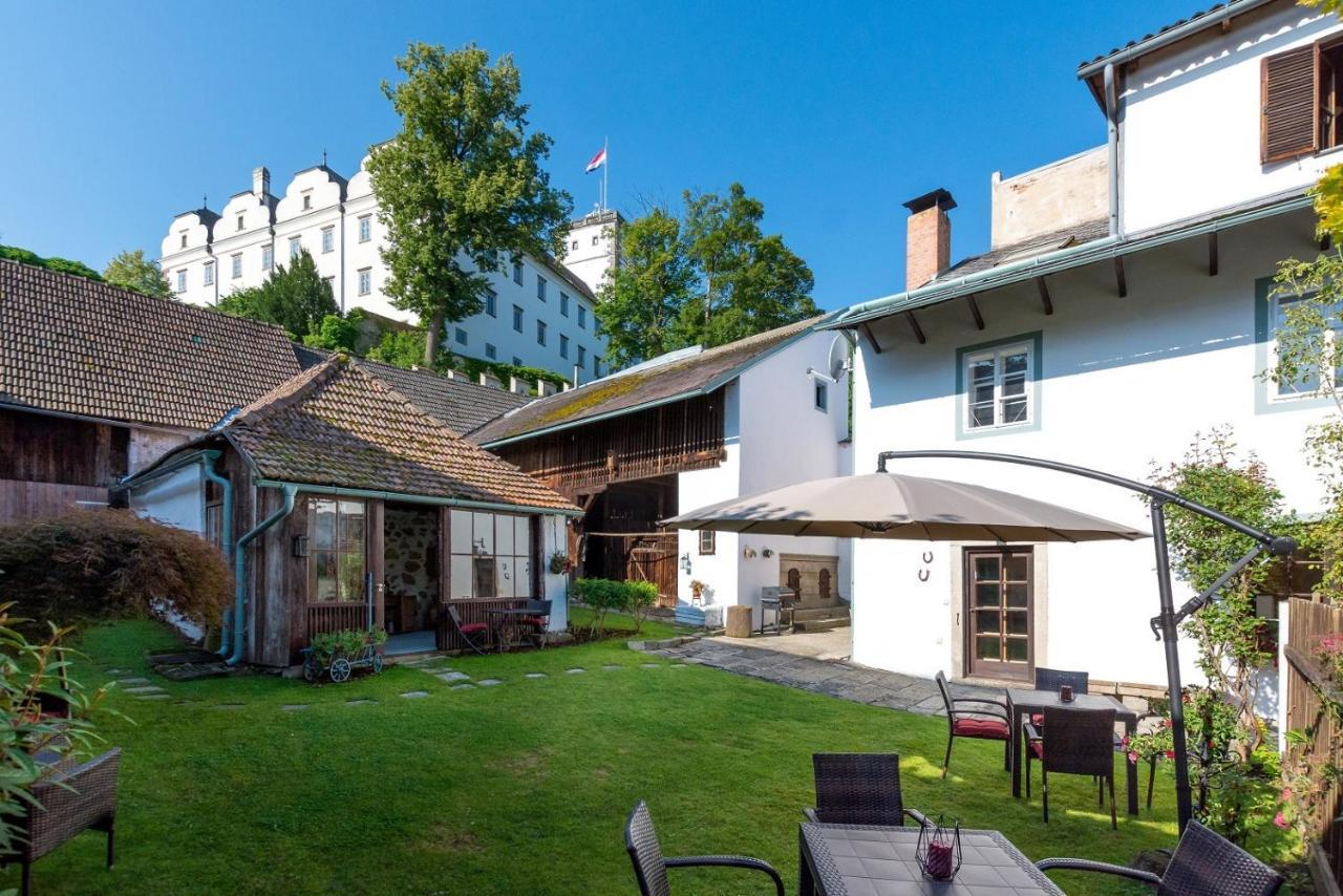 Historisches Stadthaus Wohnen Im Herzen Von Weitra — hotel in Weitra