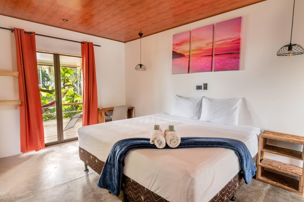 Esencia Nativa in La Libertad, El Salvador