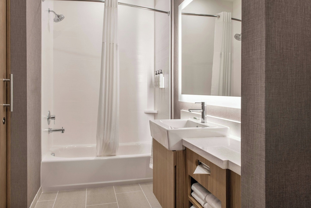 SpringHill Suites by Marriott Phoenix West Avondale - photo 15