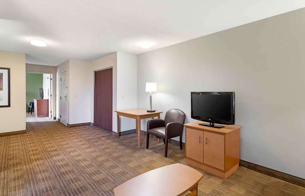 Extended Stay America Suites Houston Northwest Hwy 290 - photo 28