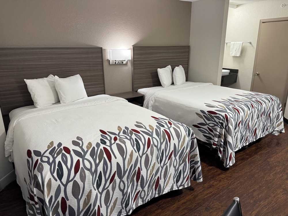 Red Roof Inn Austin Round Rock - photo 7