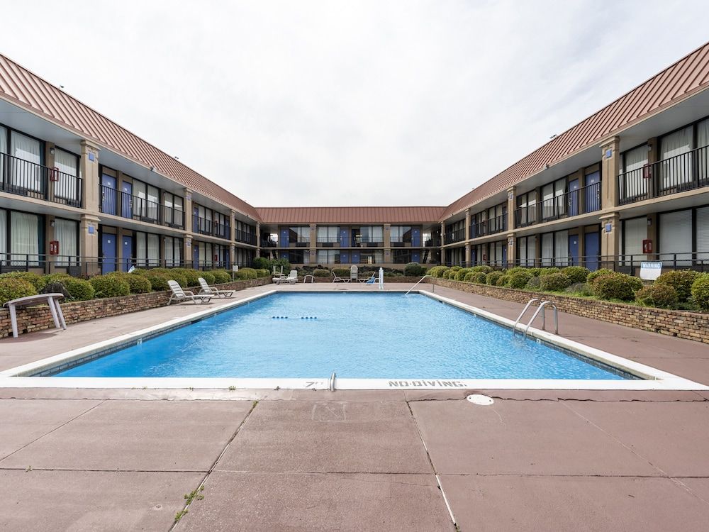 OYO Hotel Bossier City LA Red River - photo 24