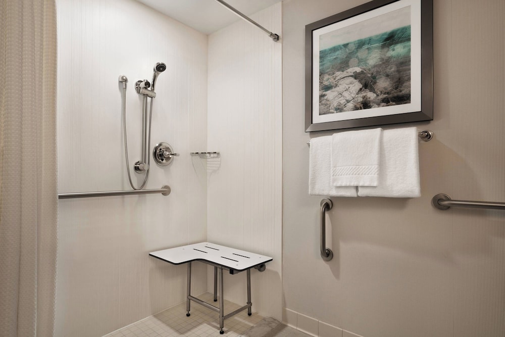 Courtyard by Marriott Middletown Goshen - photo 20