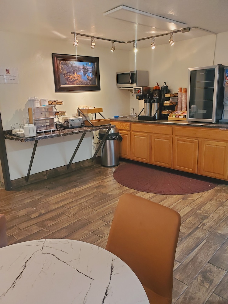 Wyo Inn - photo 15
