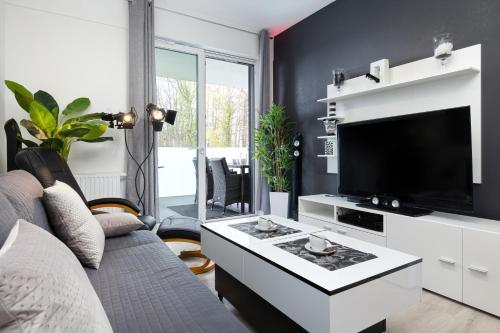 Platinium Apartment by Renters Prestige — 4-Star Luxury Hotel in Rewal, Poland