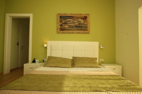 White City Hotel