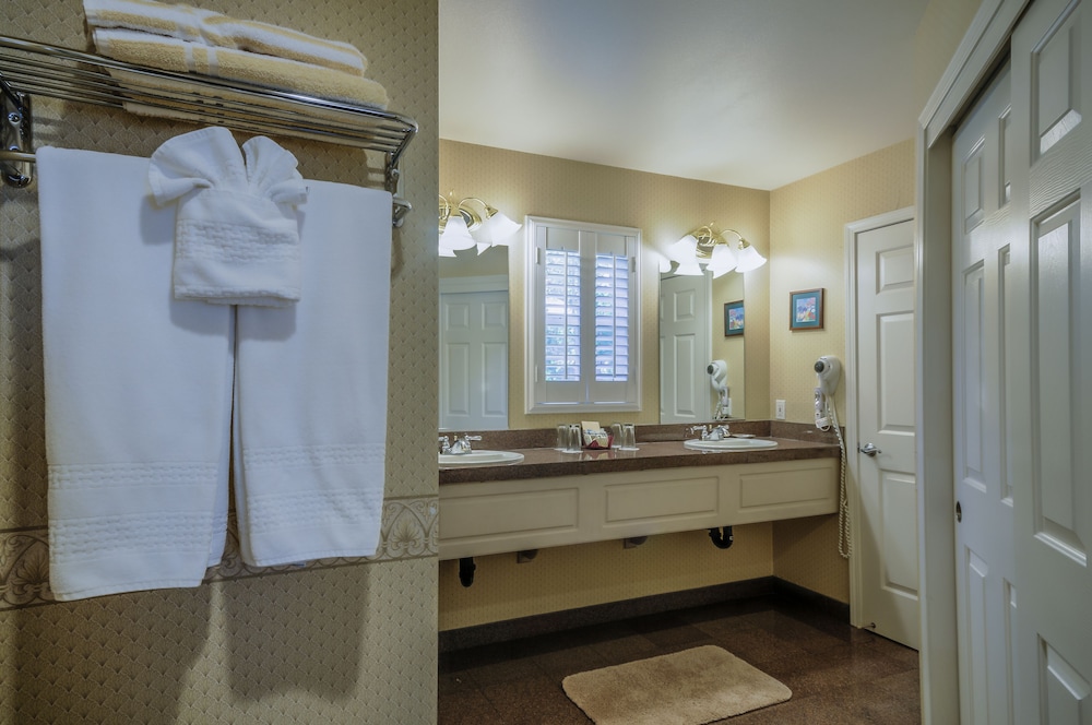 Grass Valley Courtyard Suites - photo 21