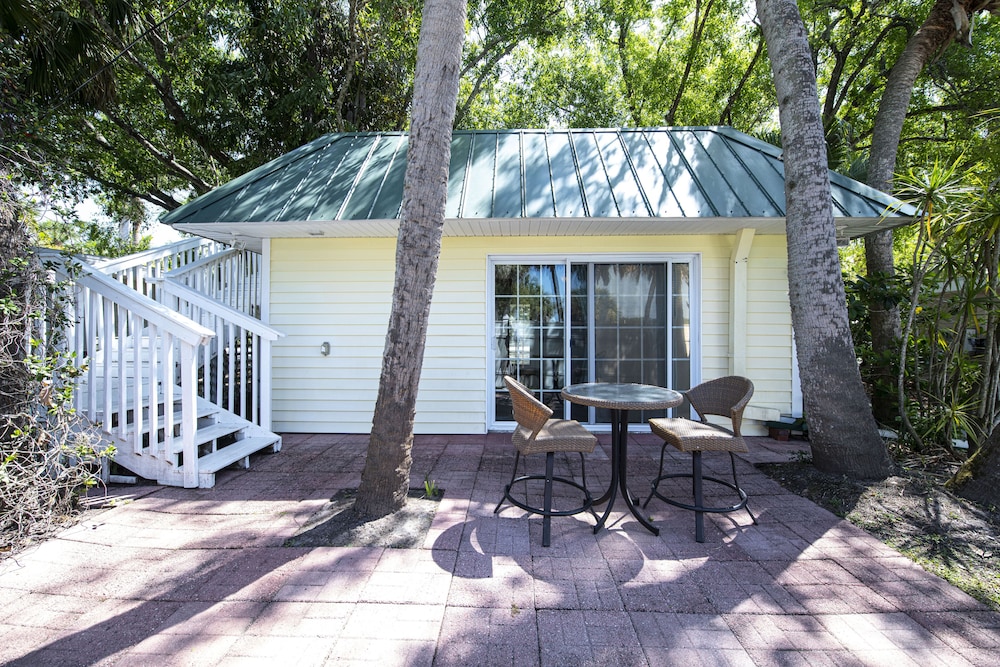Pirate's Pointe Resort - photo 73
