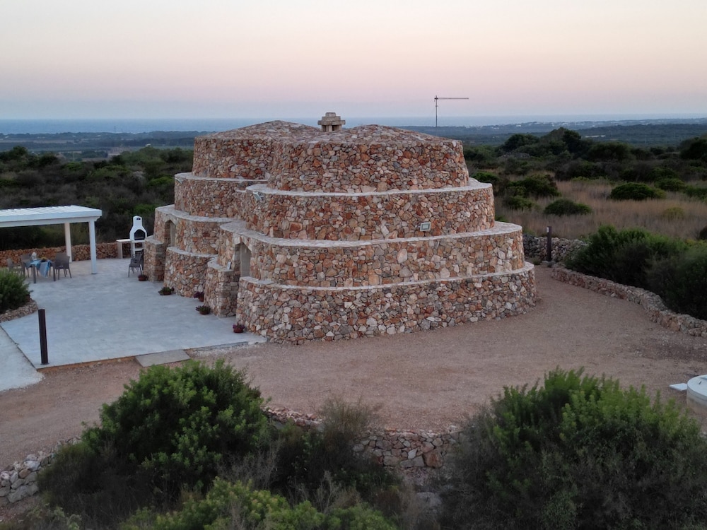 Trullo Li Demani by Jdvacanze in Manduria, Italy
