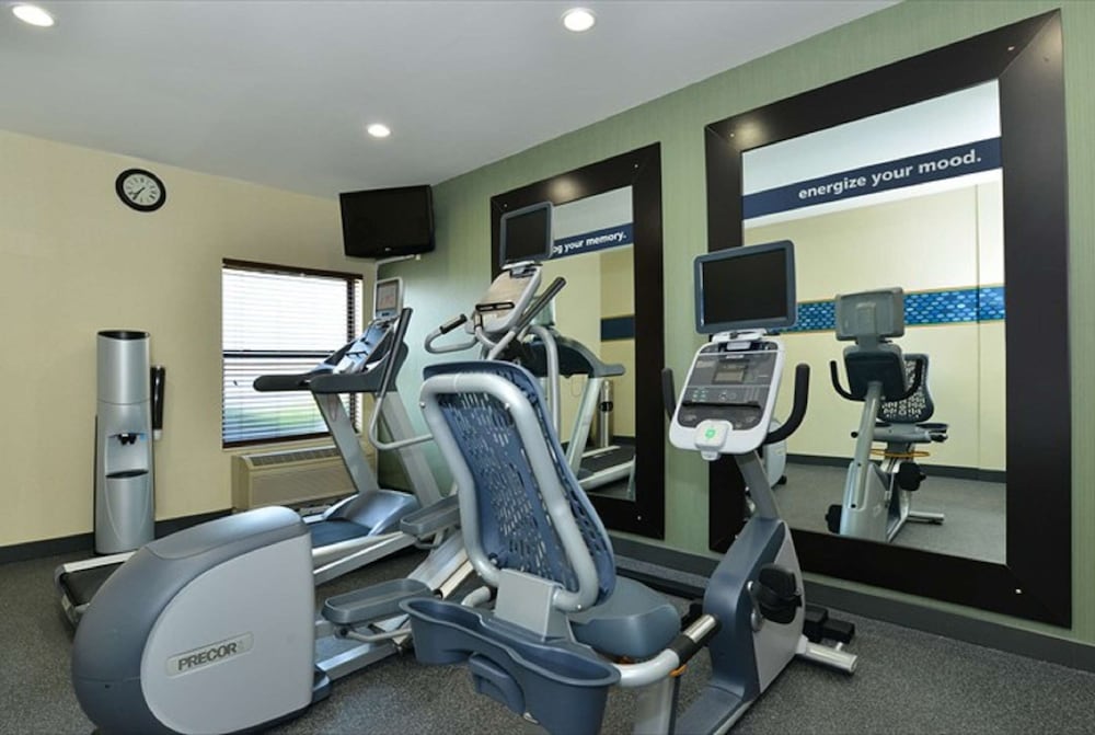 Hampton Inn Sturgis Lagrange Area - photo 31